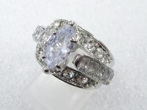 クリスタル　指輪(11号)